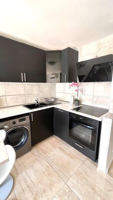 Casa Teddy - Central And Modern One Bedroom Apartment Tias Ngoại thất bức ảnh